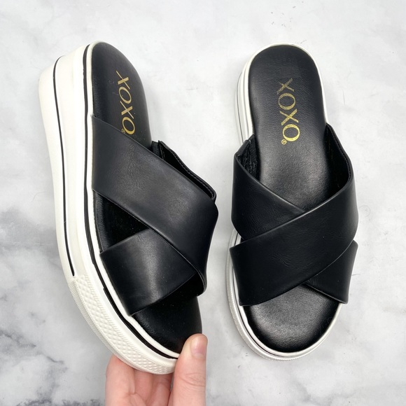 XOXO Shoes - XOXO Chunky Platform Sneaker Slide Sandals Athleisure Minimalist Black White 5